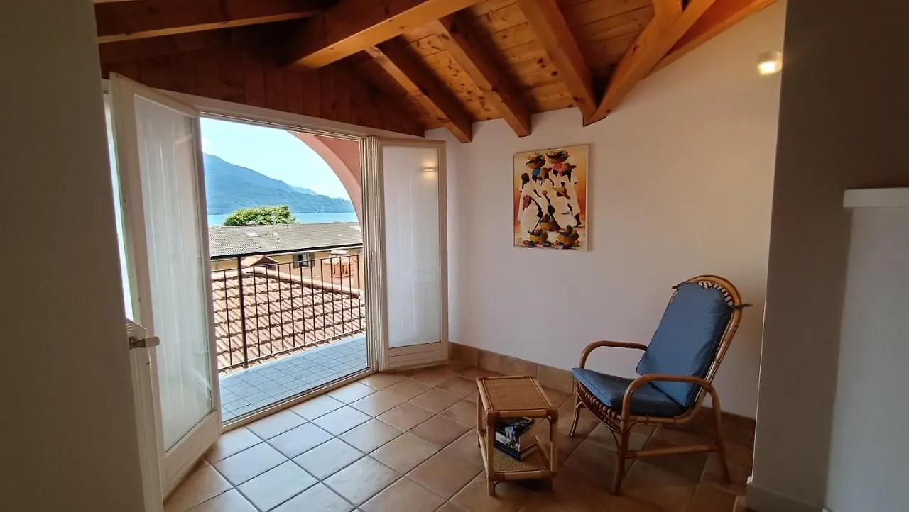 Apartment With Balcony, Lake View, Garage Domaso - Larihome A32 Italy