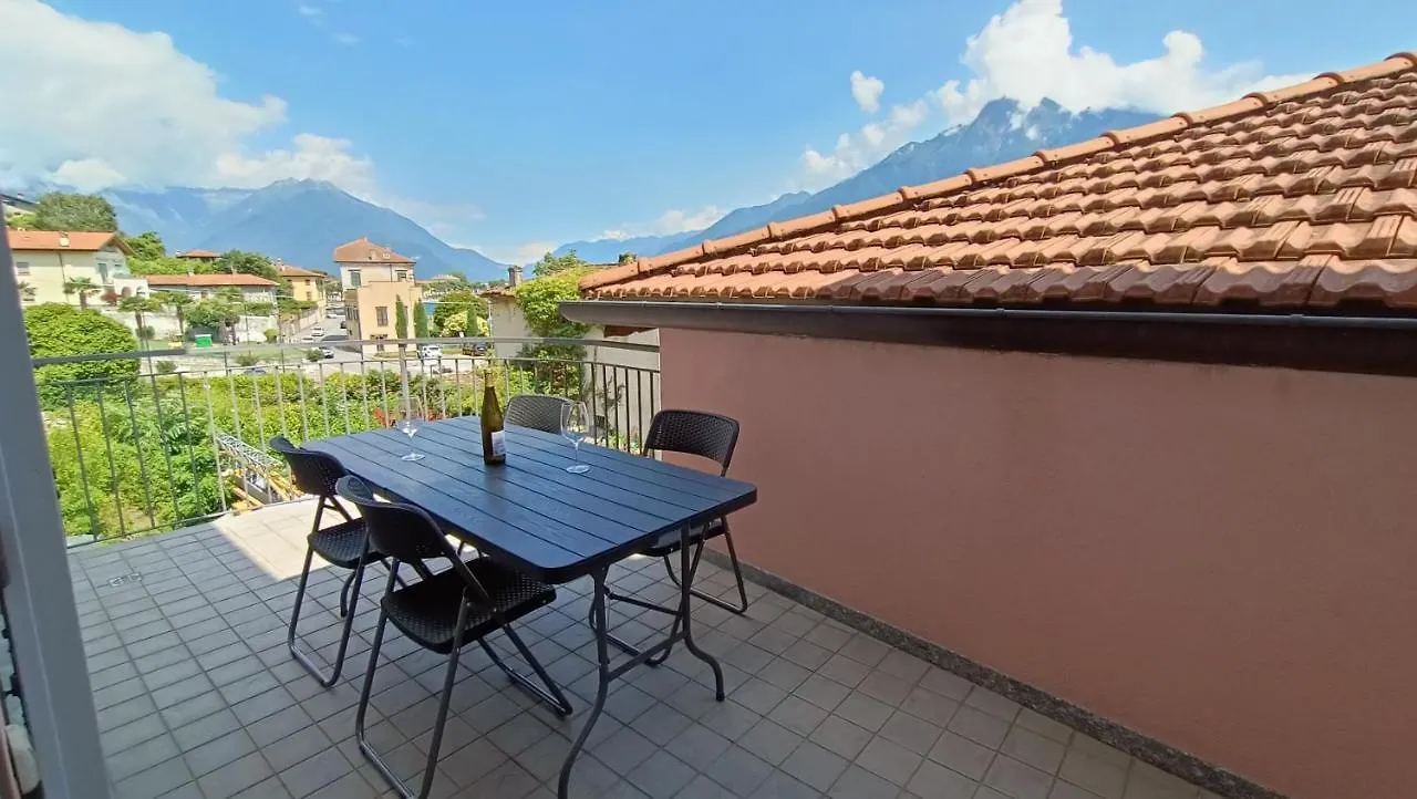 Apartment With Balcony, Lake View, Garage Domaso - Larihome A32 0*,  Italy