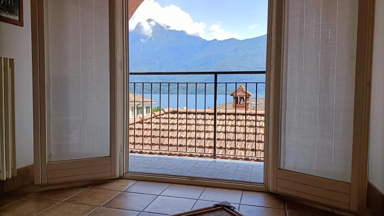 Apartment With Balcony, Lake View, Garage Domaso - Larihome A32