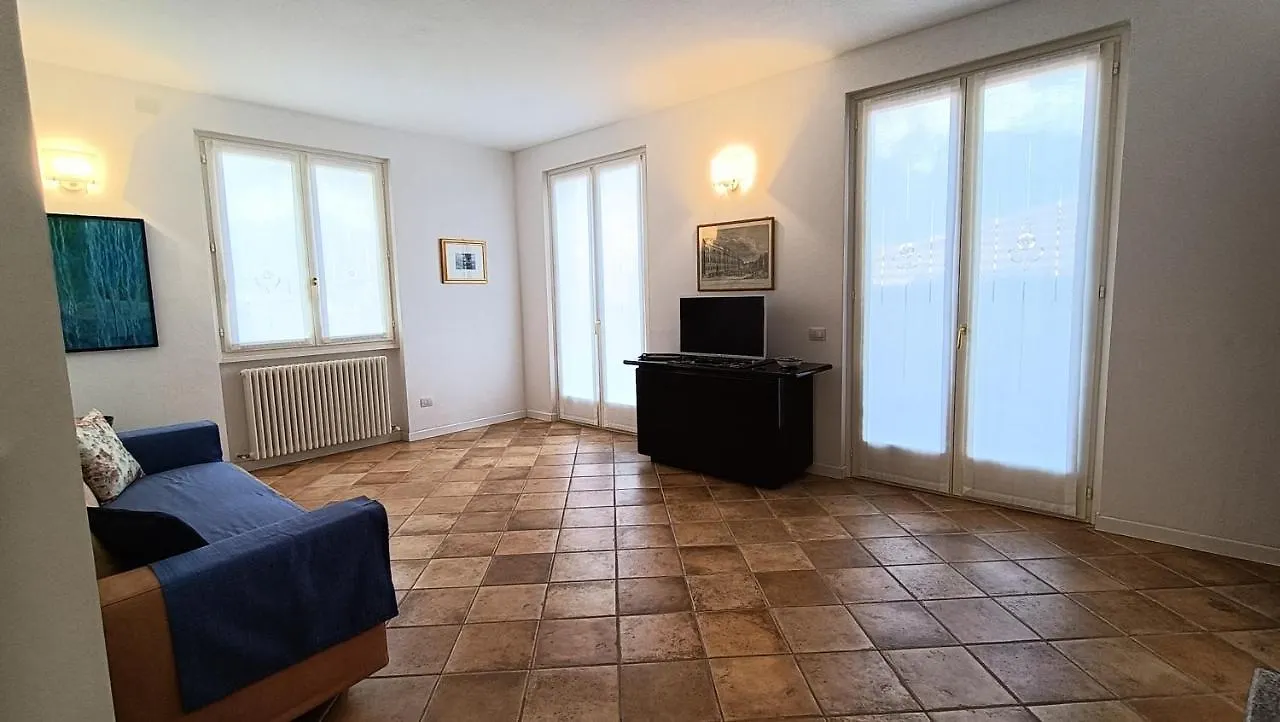 Apartment With Balcony, Lake View, Garage Domaso - Larihome A32