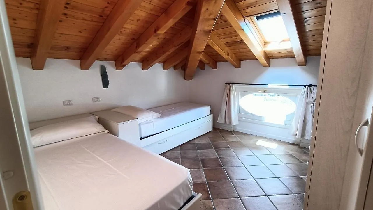 Apartment With Balcony, Lake View, Garage Domaso - Larihome A32