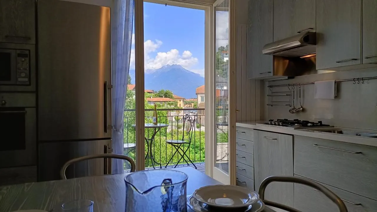 Apartment With Balcony, Lake View, Garage Domaso - Larihome A32 Italy